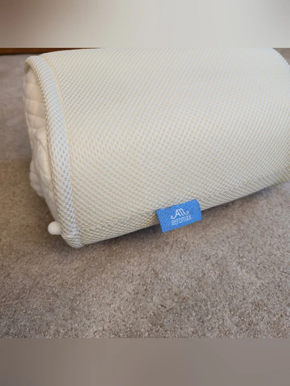 AEROMAX travel contour memory foam Neck Pillow